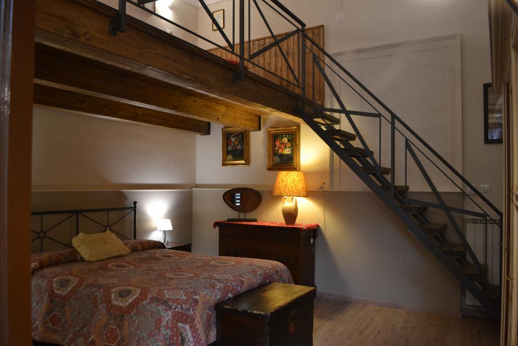 Villa Rosa Etna Apartments Zafferana Etnea Quarto foto